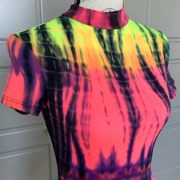 🌈 Florescent Tie-dye Midi Dress 🌈 - Picture 7 of 9